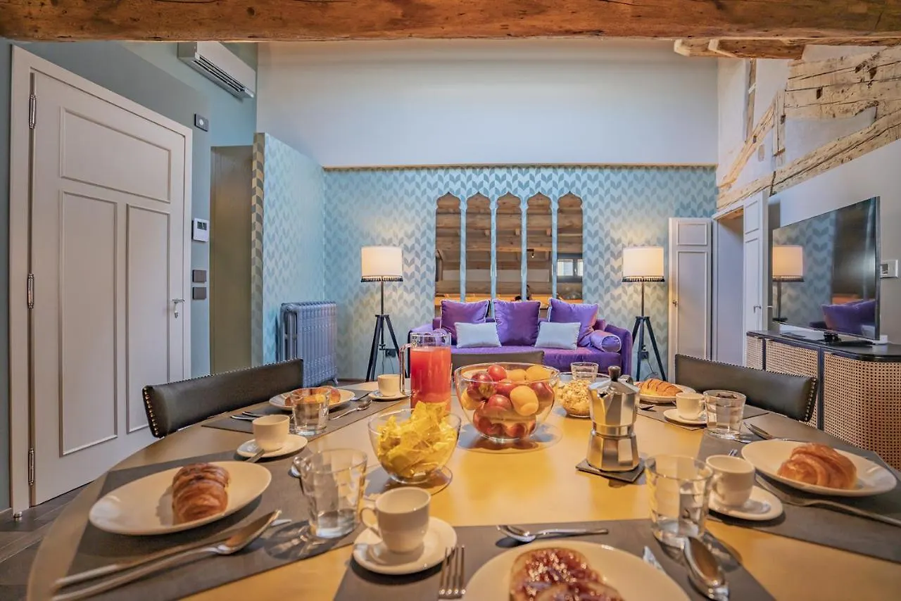 Corte Rubbi 10 Luxury Three-Bedroom Apartment -Dimora Italia - Venice 0*,